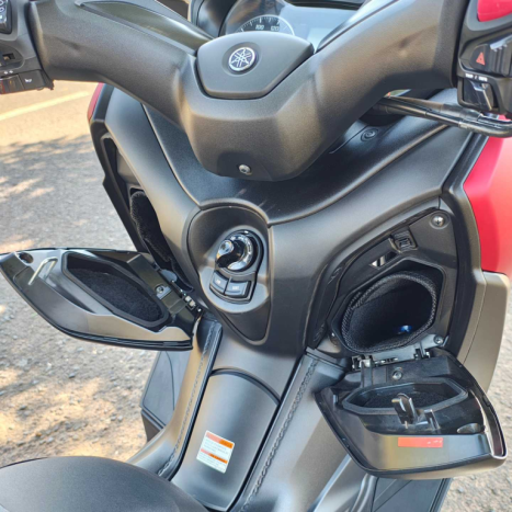 YAMAHA Xmax 250 , Foto 8