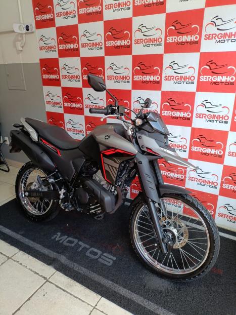 YAMAHA XTZ 125 E, Foto 5