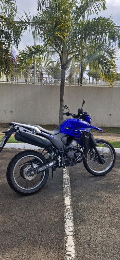 YAMAHA XTZ 250 LANDER, Foto 1