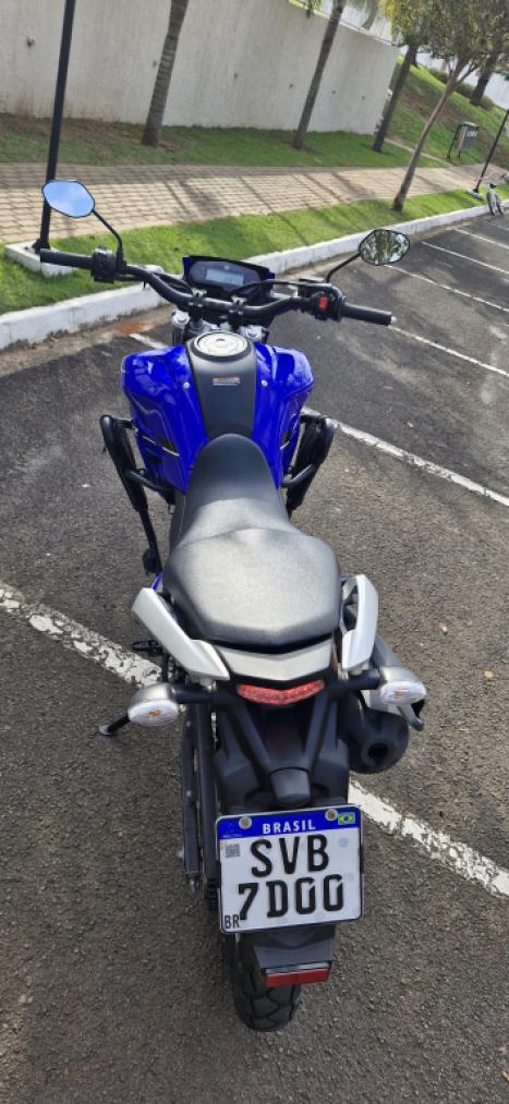 YAMAHA XTZ 250 LANDER, Foto 2