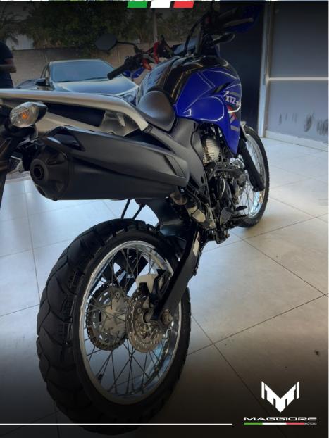 YAMAHA XTZ 250 LANDER, Foto 3