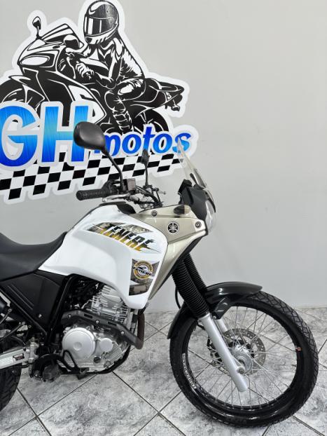 YAMAHA XTZ 250 TENER, Foto 2