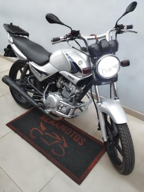 YAMAHA YBR 125 E, Foto 7