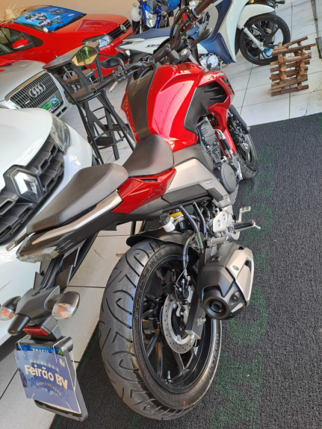 YAMAHA YS Fazer 250 , Foto 4