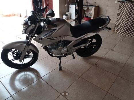 YAMAHA YS Fazer 250 , Foto 3