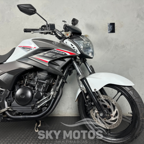 YAMAHA YS Fazer 250 , Foto 3