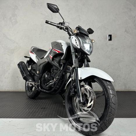 YAMAHA YS Fazer 250 , Foto 4