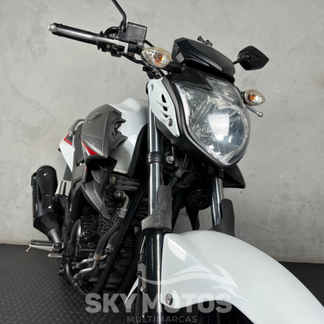 YAMAHA YS Fazer 250 , Foto 5