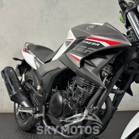 YAMAHA YS Fazer 250 , Foto 6