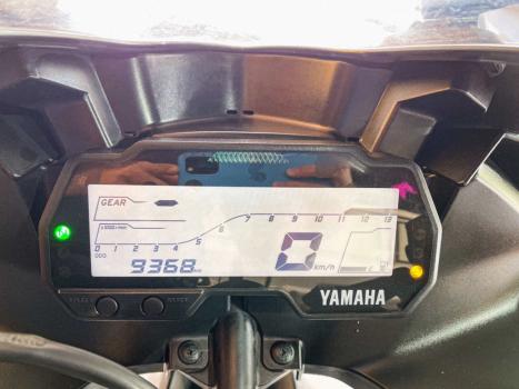 YAMAHA YZF R15 150 ABS, Foto 11