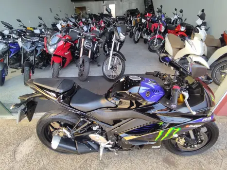 YAMAHA YZF R3 300 ABS, Foto 11