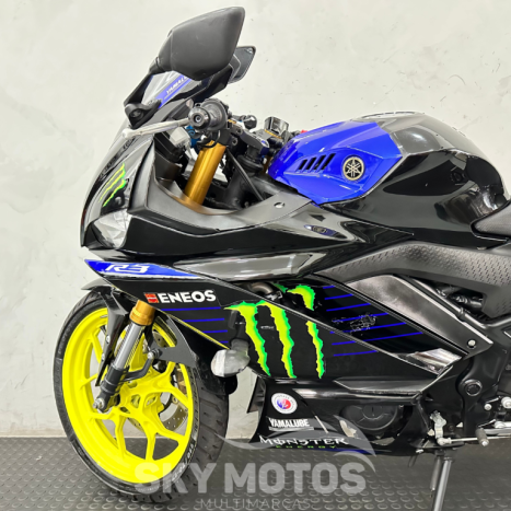 YAMAHA YZF R3 320 ABS, Foto 12