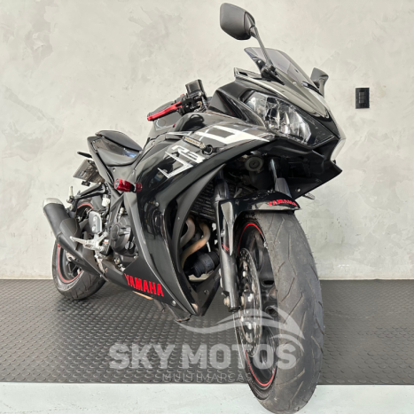 YAMAHA YZF R3 320 ABS, Foto 4