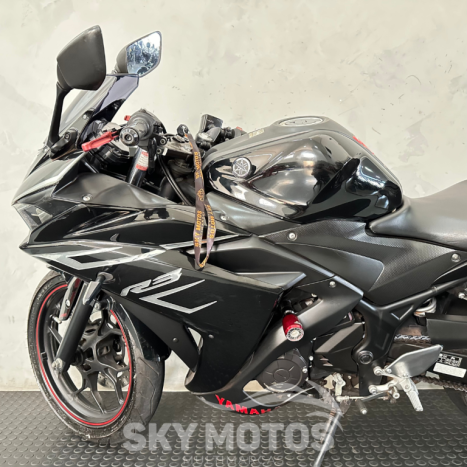 YAMAHA YZF R3 320 ABS, Foto 13