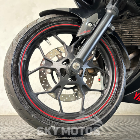 YAMAHA YZF R3 320 ABS, Foto 17