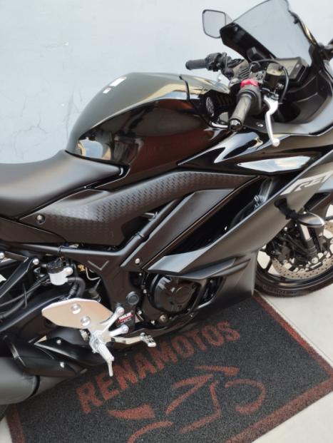 YAMAHA YZF R3 320 ABS, Foto 5