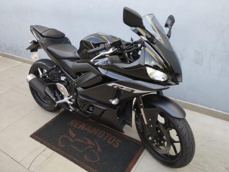 YAMAHA YZF R3 320 ABS, Foto 6