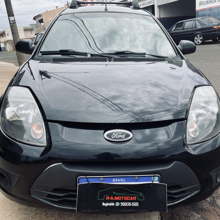 Comprar Hatch Ford Ka Hatch 1.0 Class Flex Preto 2013 em Pederneiras-SP