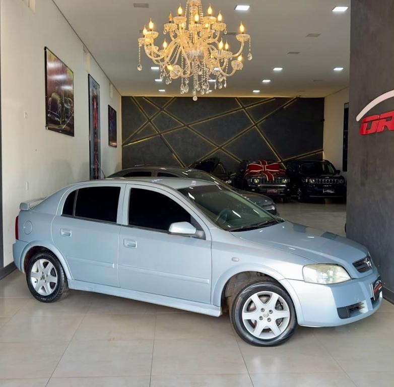 CHEVROLET Astra Hatch - Foto