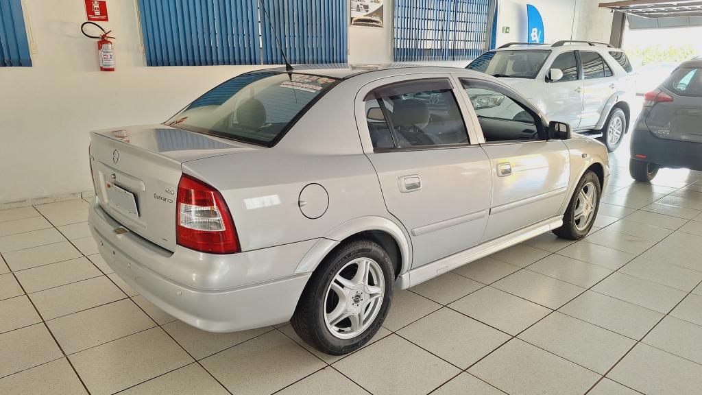 CHEVROLET Astra Sedan - Foto