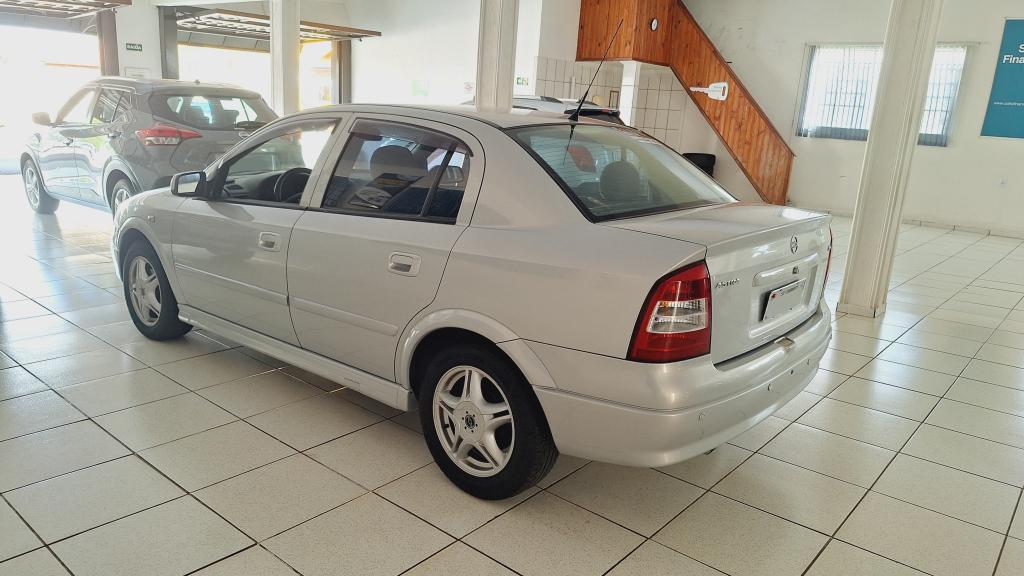 CHEVROLET Astra Sedan - Foto