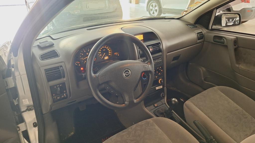 CHEVROLET Astra Sedan - Foto