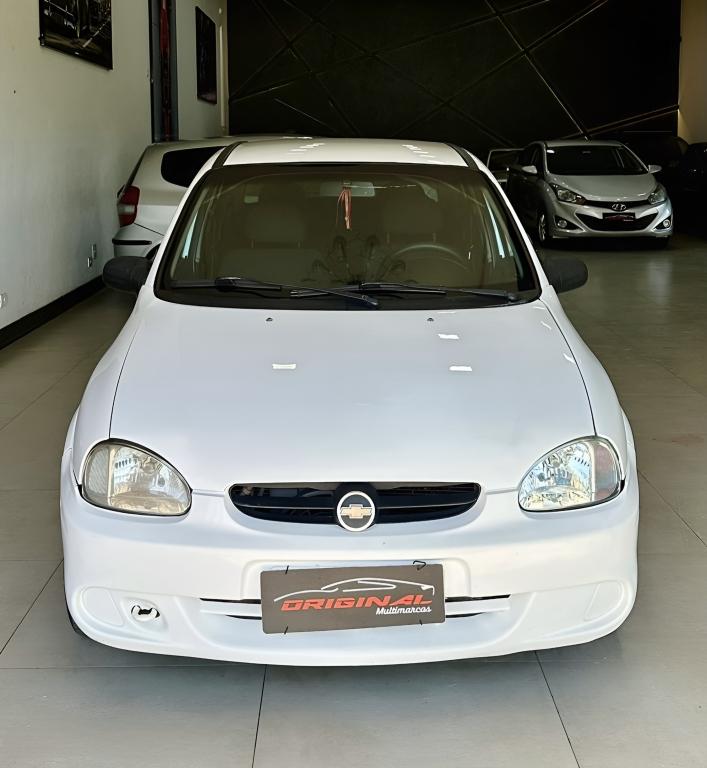 CHEVROLET Classic Sedan - Foto