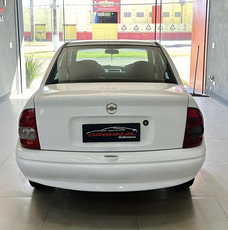 CHEVROLET Classic Sedan - Foto