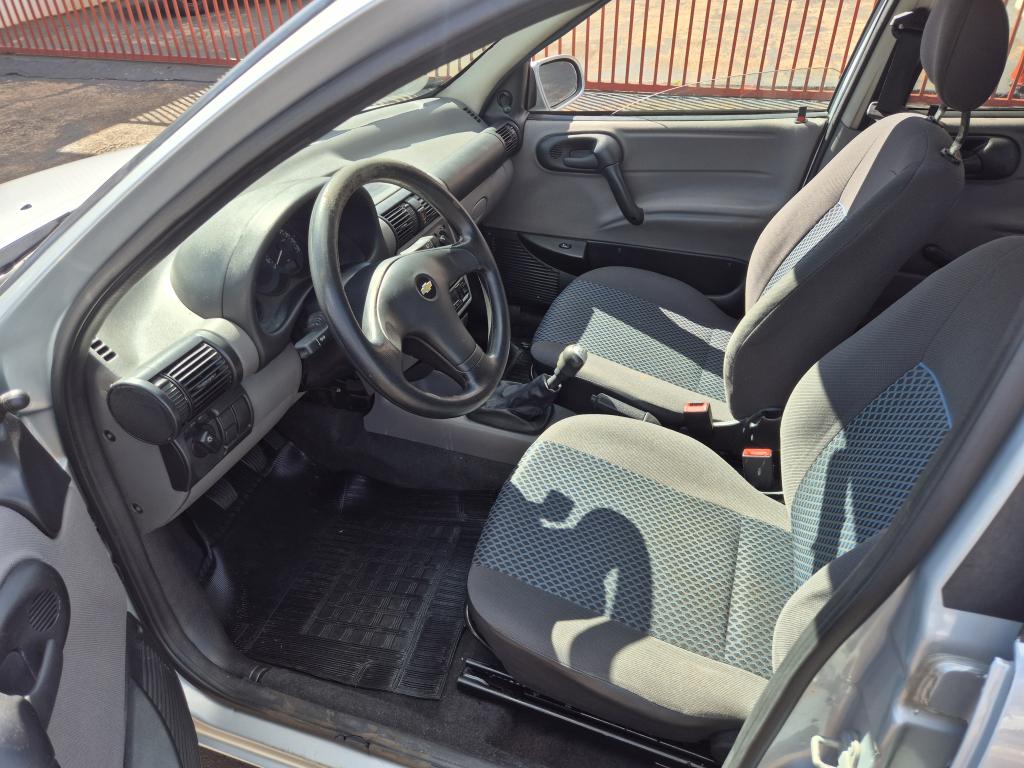 CHEVROLET Classic Sedan - Foto