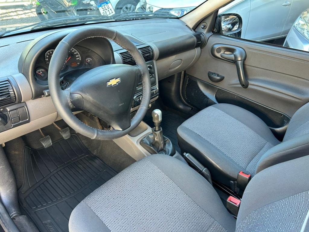 CHEVROLET Classic Sedan - Foto