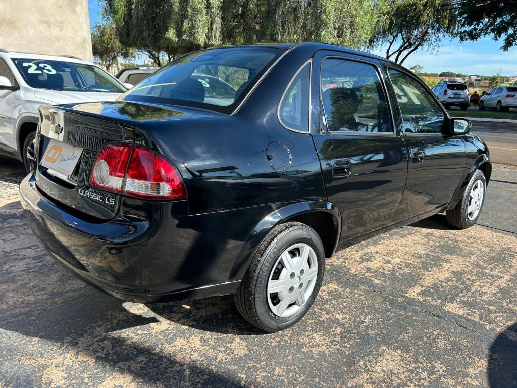 CHEVROLET Classic Sedan - Foto