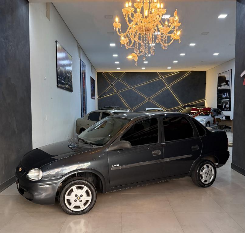 CHEVROLET Classic Sedan - Foto