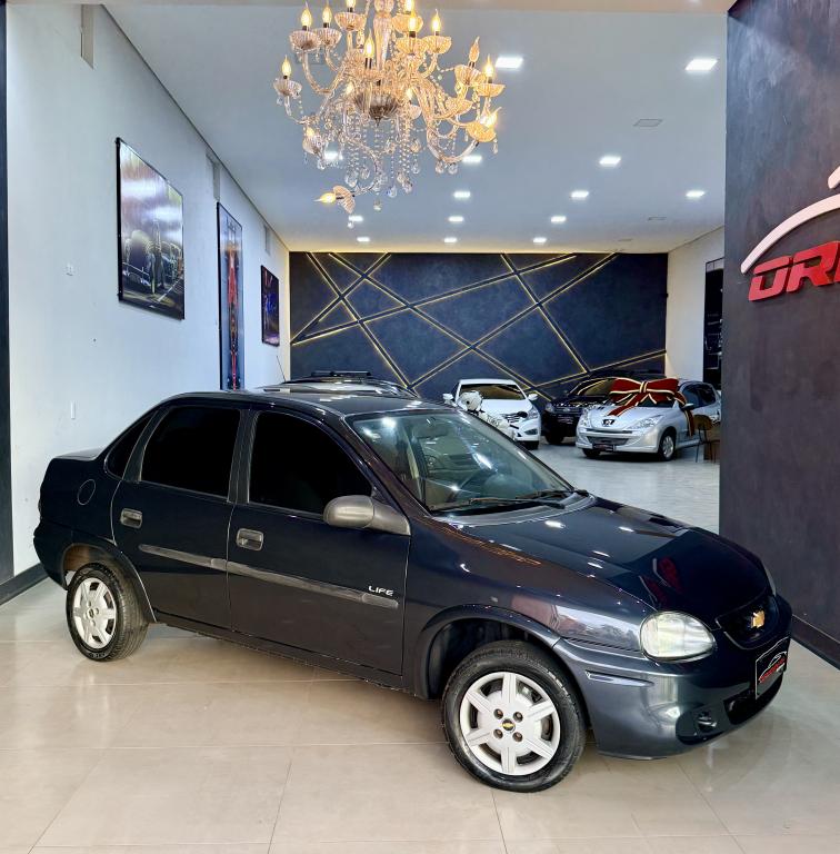 CHEVROLET Classic Sedan - Foto