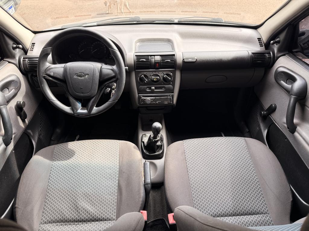 CHEVROLET Classic Sedan - Foto