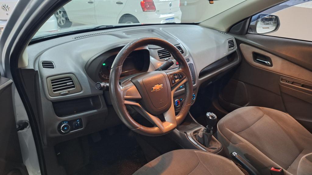CHEVROLET Cobalt - Foto