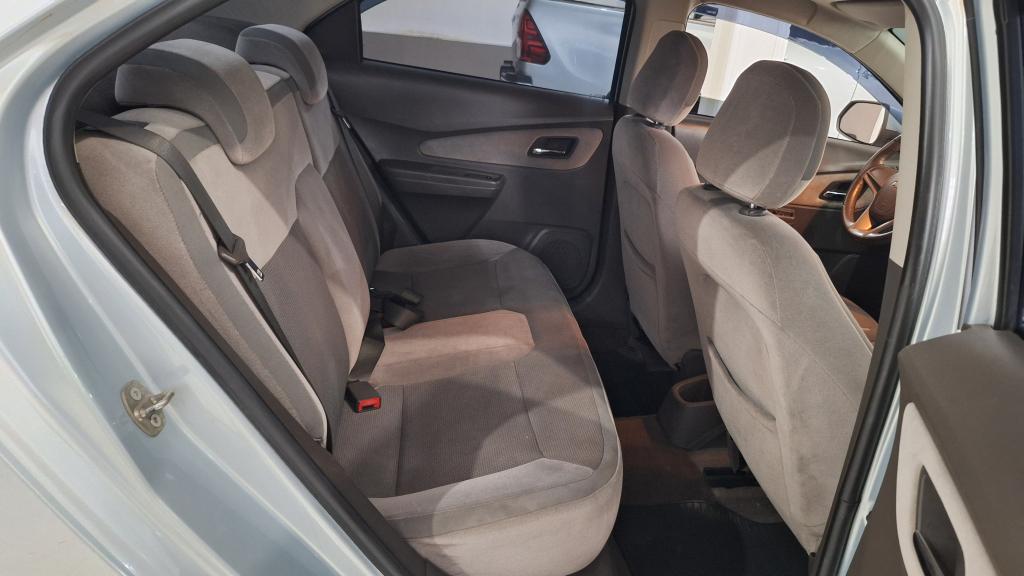 CHEVROLET Cobalt - Foto