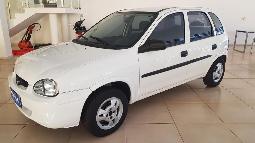 CHEVROLET Corsa Hatch - Foto