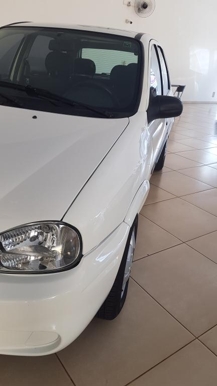 CHEVROLET Corsa Hatch - Foto