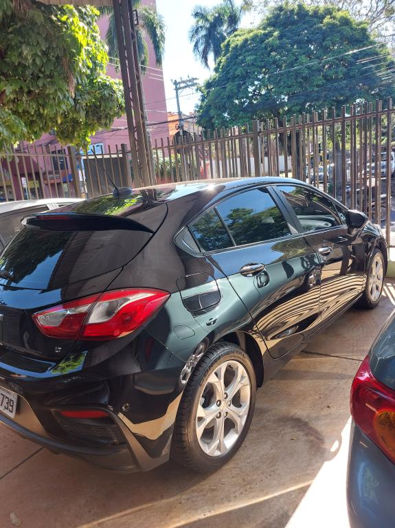 CHEVROLET Cruze Hatch - Foto