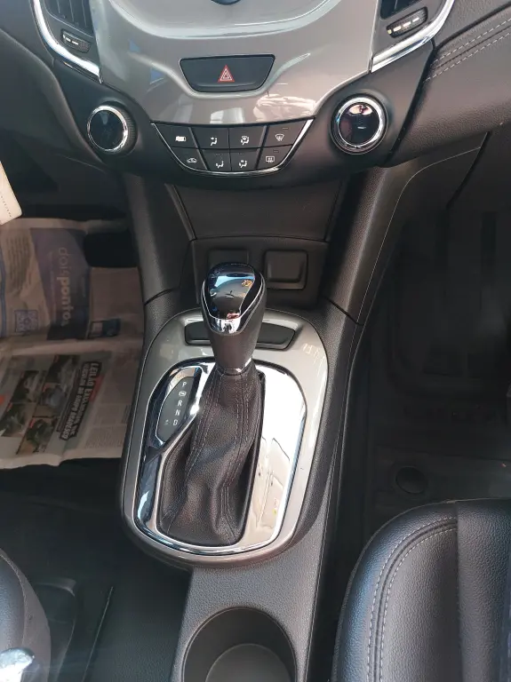 CHEVROLET Cruze Hatch - Foto