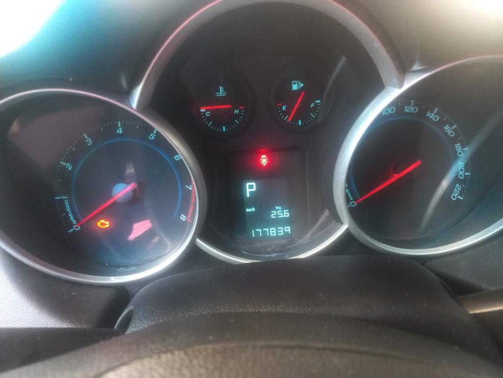 CHEVROLET Cruze Hatch - Foto