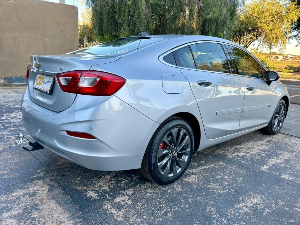 CHEVROLET Cruze Sedan - Foto