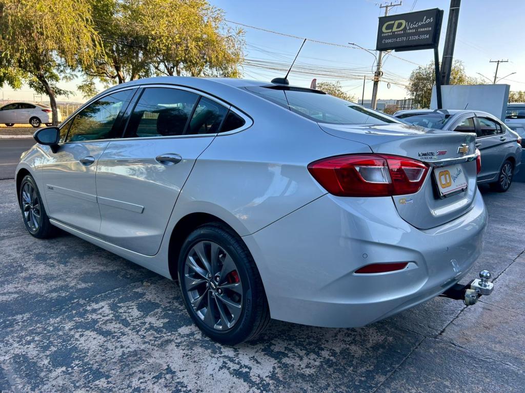 CHEVROLET Cruze Sedan - Foto