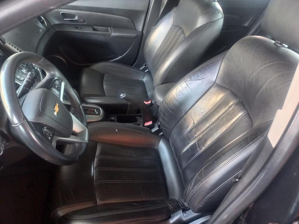 CHEVROLET Cruze Sedan - Foto
