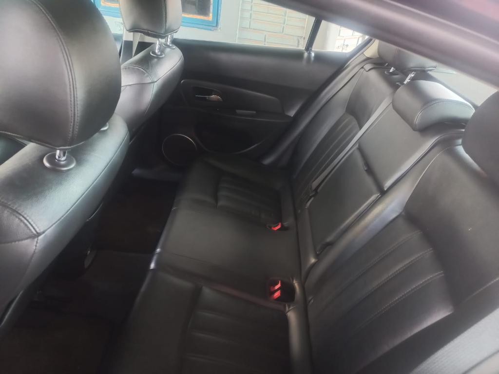 CHEVROLET Cruze Sedan - Foto
