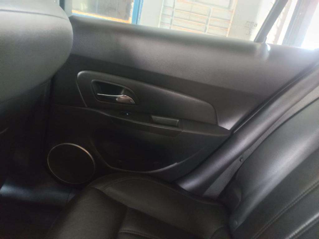 CHEVROLET Cruze Sedan - Foto