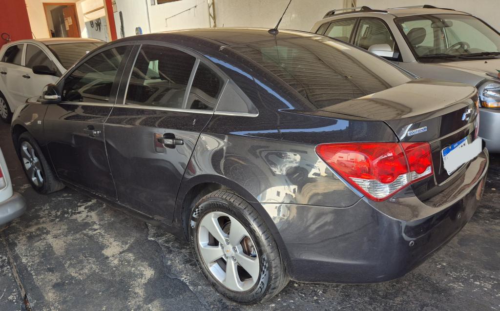 CHEVROLET Cruze Sedan - Foto