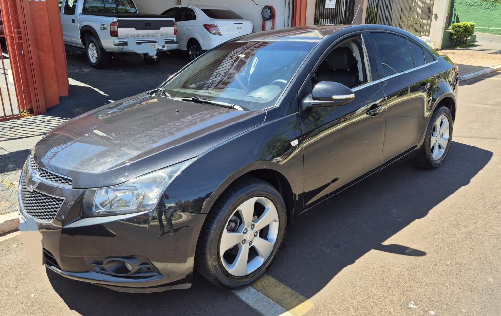 CHEVROLET Cruze Sedan - Foto