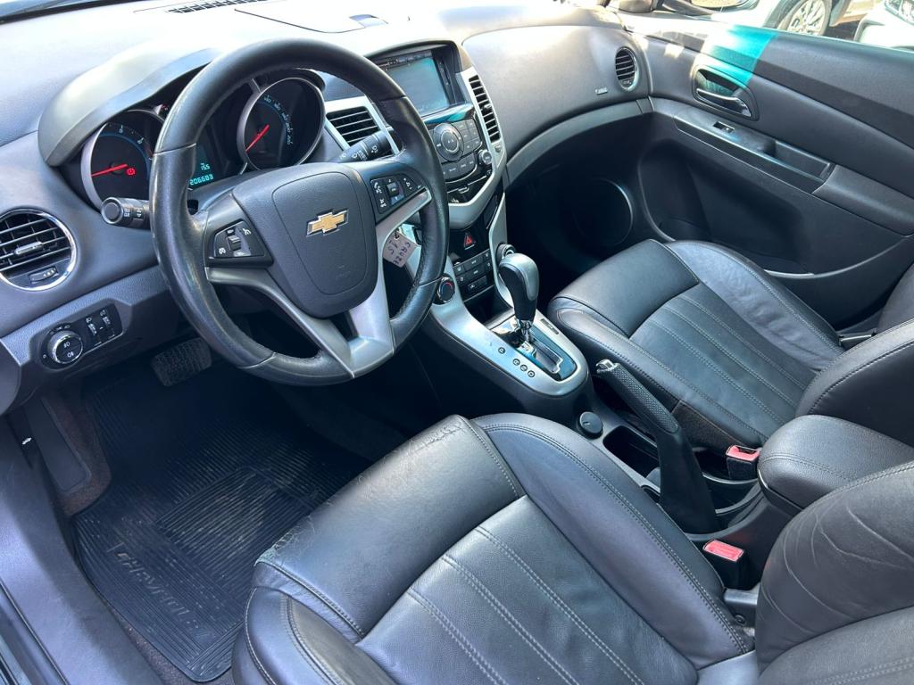 CHEVROLET Cruze Sedan - Foto