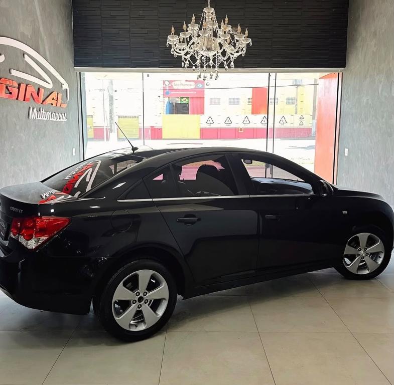 CHEVROLET Cruze Sedan - Foto